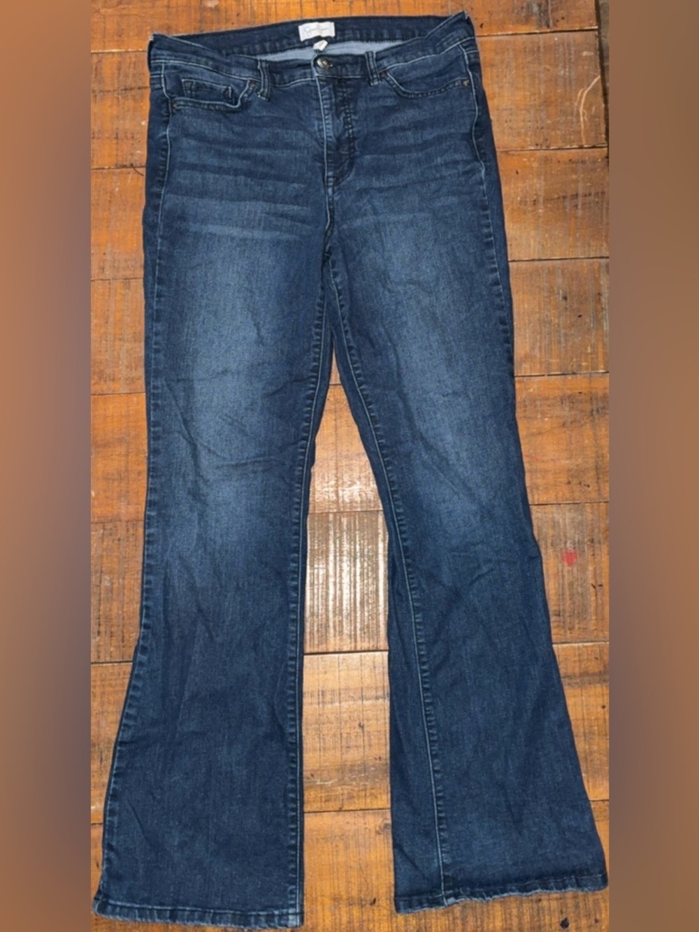 Jessica Simpson Dark Wash Flare Jeans Size 12/31 Classic Denim